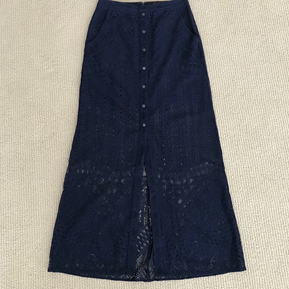 *SOLD* Bcbg Maxazria Lace Skirt